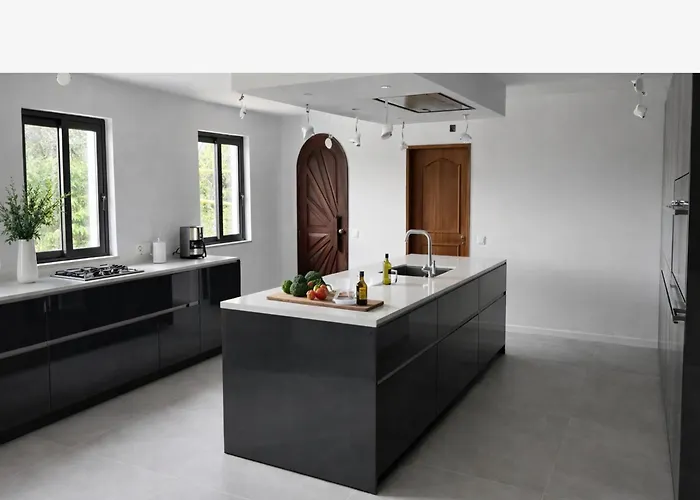 Villa Casa Vilamoura Luxe Luxury 9br Retreat Walk To Marina Vilamoura Quarteira